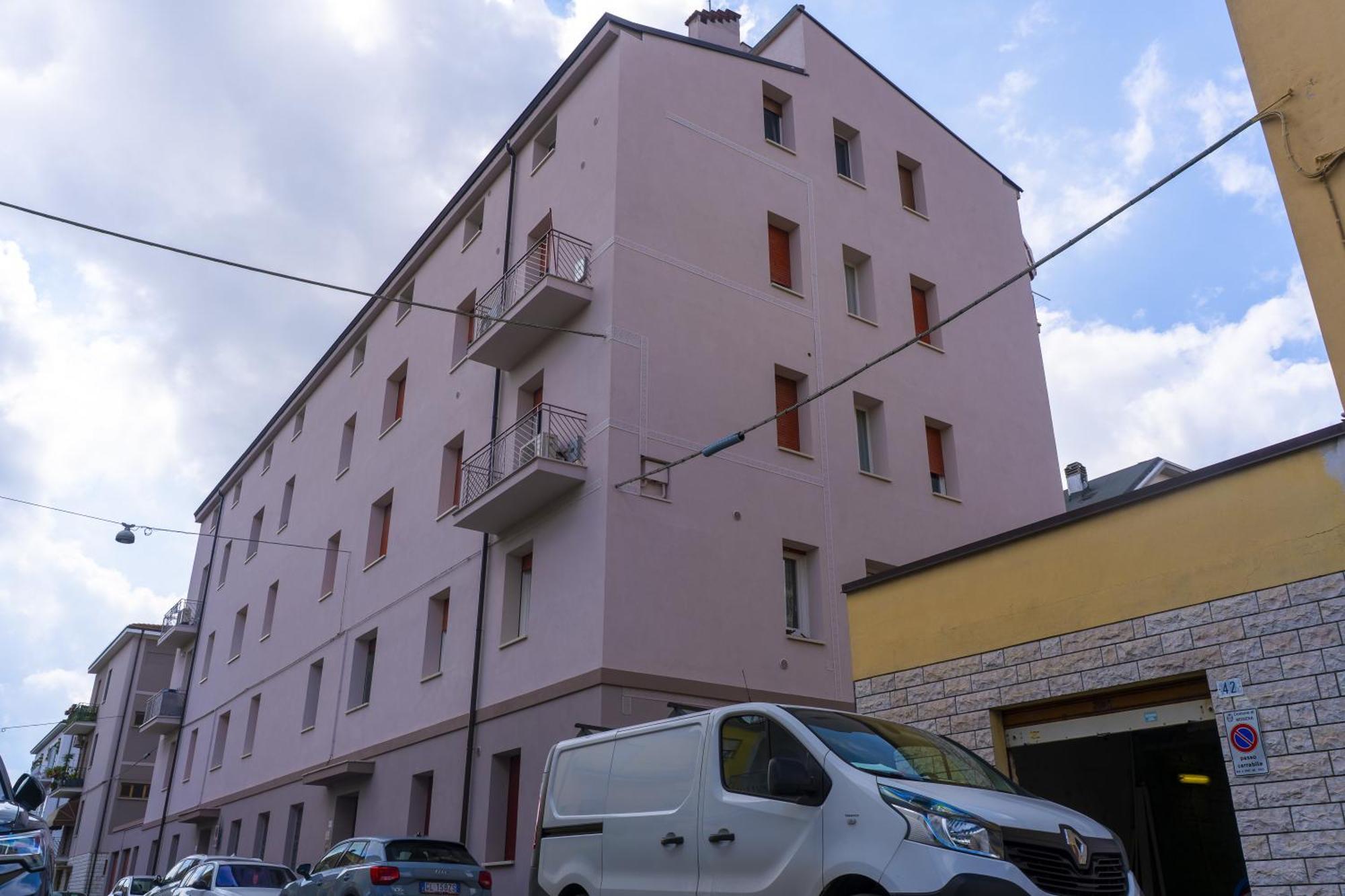 Affittacamere Orchidea For Tourists Hesperia Hosp Modena Exterior photo