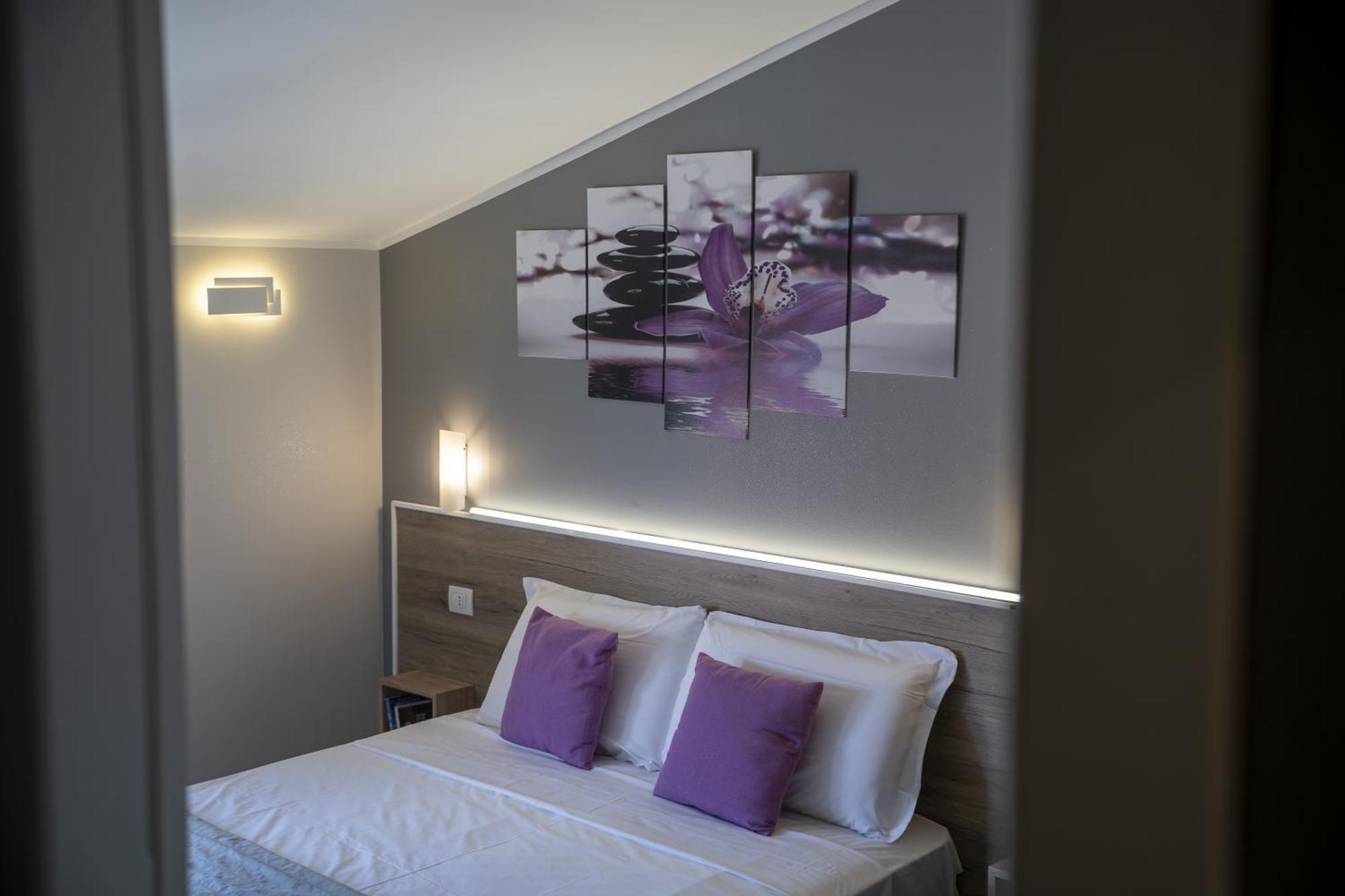 Affittacamere Orchidea For Tourists Hesperia Hosp Modena Exterior photo