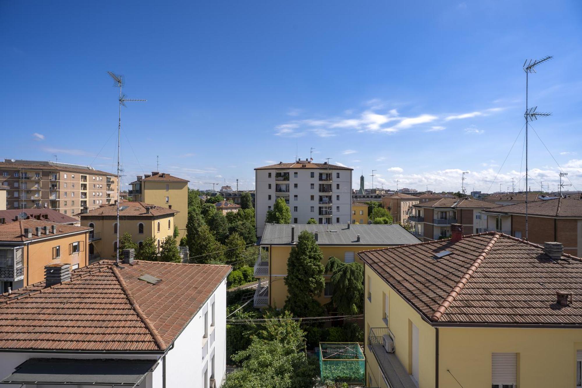 Affittacamere Orchidea For Tourists Hesperia Hosp Modena Exterior photo